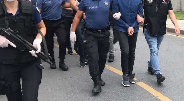 FETÖ’nün TSK yapılanmasına onlarca ilde operasyon