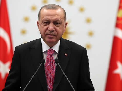 “TUNCELİ’Yİ ÜLKEMİZİN TURİZM MERKEZLERİNDEN BİRİ HÂLİNE GETİRMEYİ AMAÇLIYORUZ”