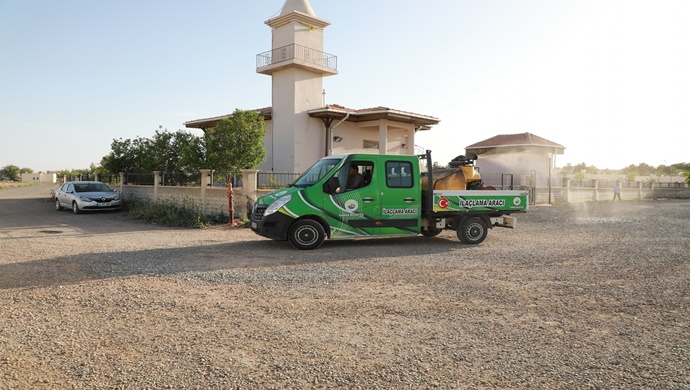 HARRAN’DA SORUNSUZ BİR YAZ İÇİN İLAÇLAMA ÇALIŞMALARI BAŞLADI