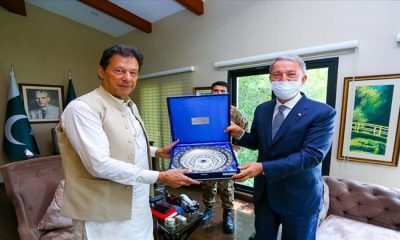 Millî Savunma Bakanı Akar, Pakistan Ziyaretinde Başbakan İmran Khan İle Görüştü