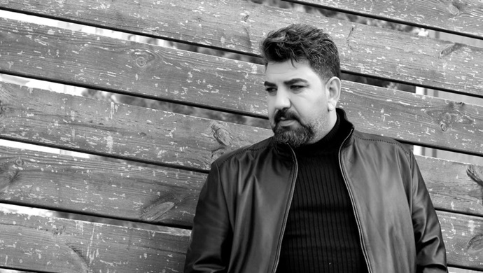 GRAND MÜZİK ETİKETİYLE YAYINLANAN SADULLAH KELEŞ’İN “YÜZÜME VURMA” ŞARKISI TÜM DİJİTAL PLATFORMLARDA