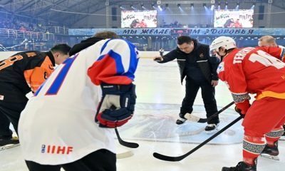 Первый день Чемпионата мира по хоккею, стартовавшего в Бишкеке
