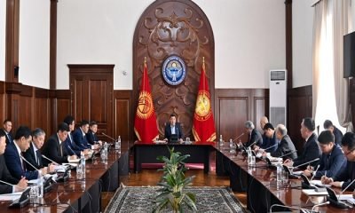 Президент Садыр Жапаров обсудил с членами Кабинета Министров текущую социально-экономическую ситуацию в стране